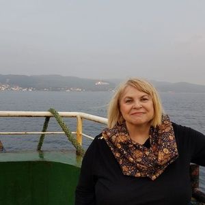 Meet your Posher, Marcia